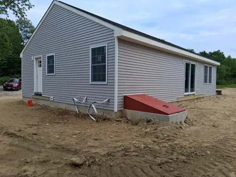1124 Post Road Bowdoinham ME 04008
