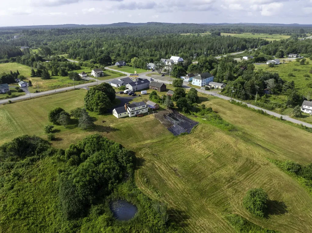 253 County Road Lubec ME 04652