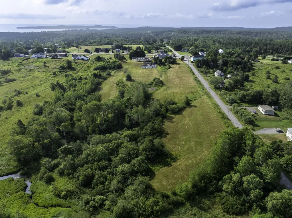 253 County Road Lubec ME 04652