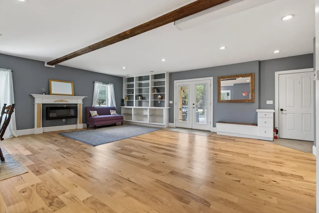 1228 Long Plains Road Buxton ME 04093