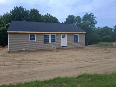 1122 Post Road Bowdoinham ME 04008