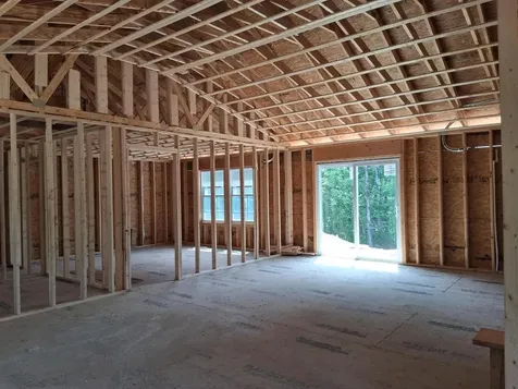 1122 Post Road Bowdoinham ME 04008