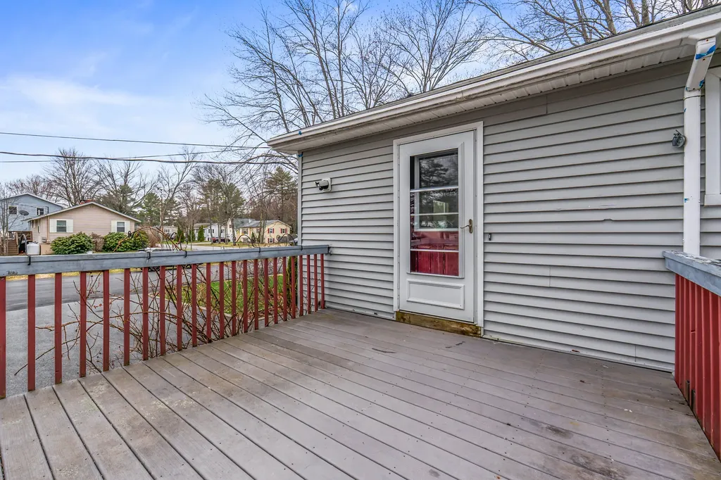 33 East Avenue Lisbon ME 04252