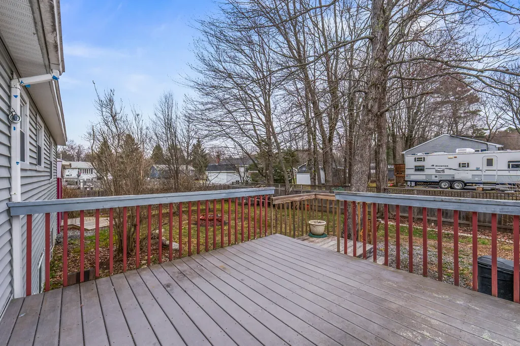33 East Avenue Lisbon ME 04252