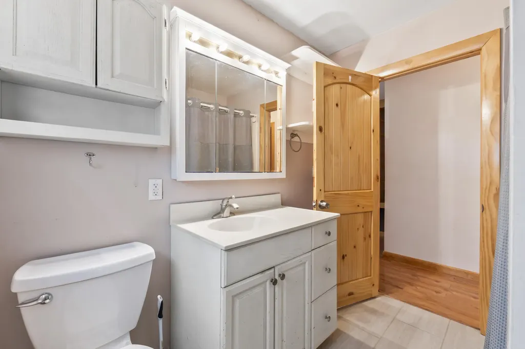 33 East Avenue Lisbon ME 04252