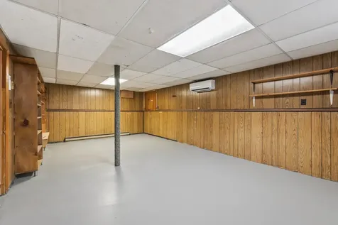 33 East Avenue Lisbon ME 04252