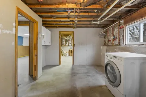 33 East Avenue Lisbon ME 04252