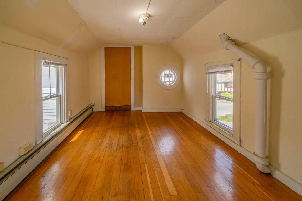 13 Wood Street Camden ME 04843