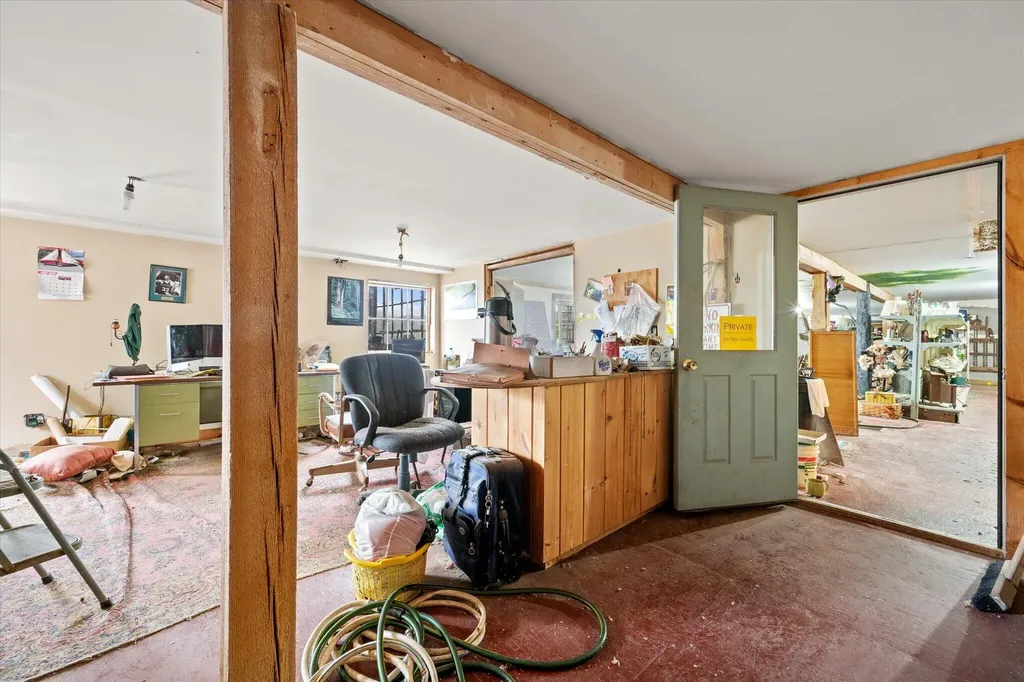 27 Hawes Bridge Road Prospect ME 04981