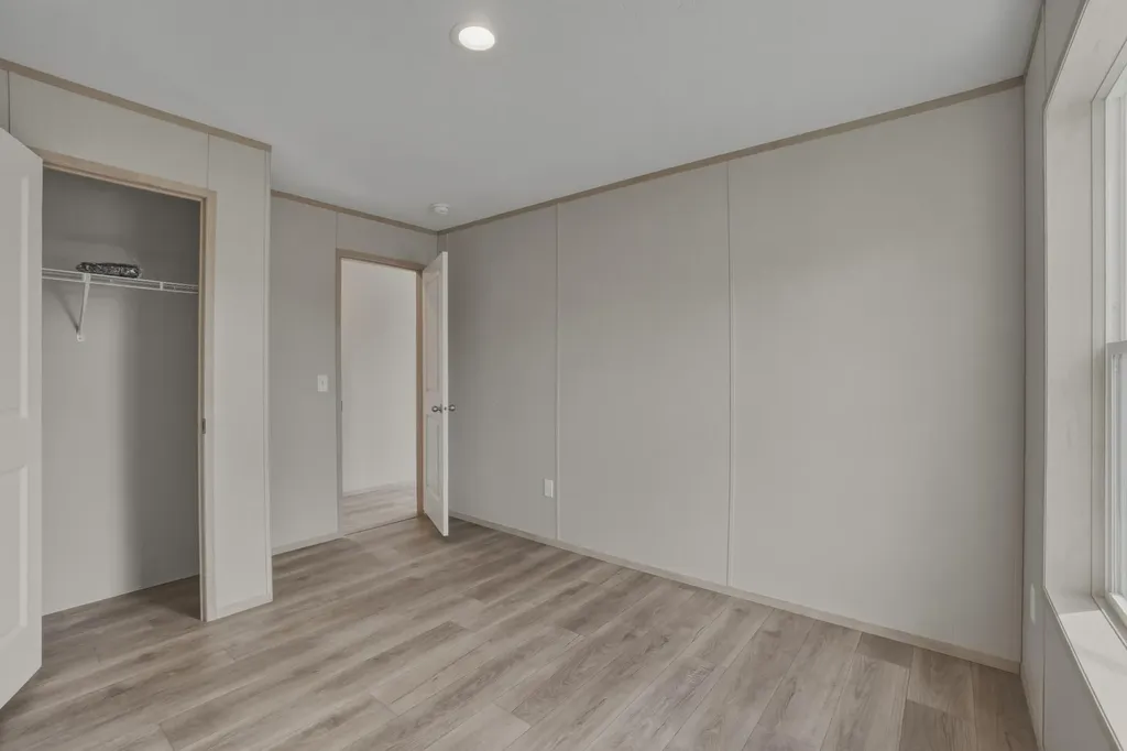 68 Marus Lane Somerville ME 04348