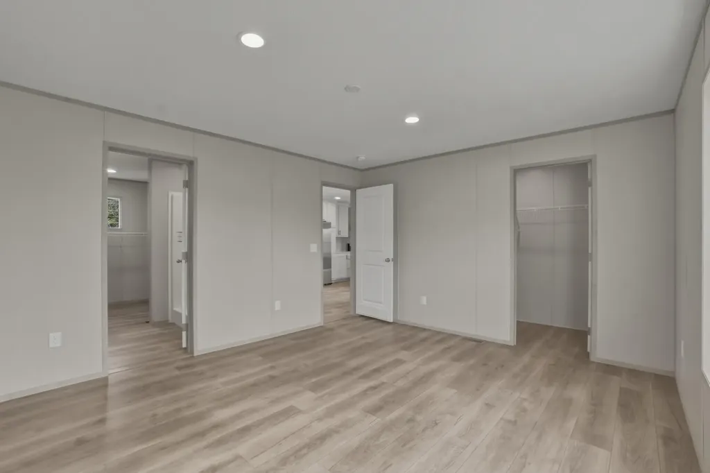 68 Marus Lane Somerville ME 04348