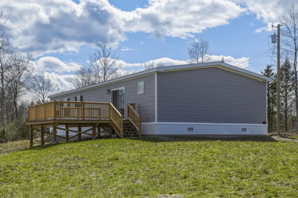 68 Marus Lane Somerville ME 04348