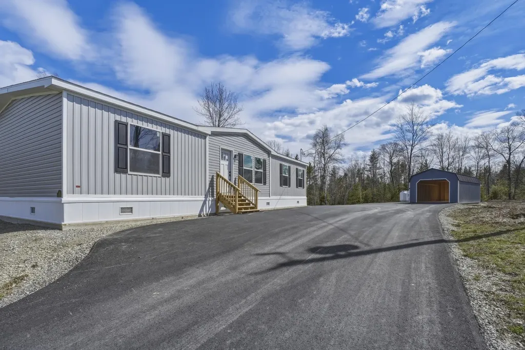 68 Marus Lane Somerville ME 04348