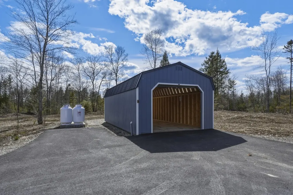 68 Marus Lane Somerville ME 04348