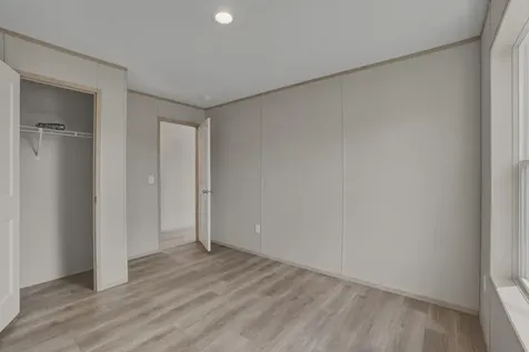 68 Marus Lane Somerville ME 04348