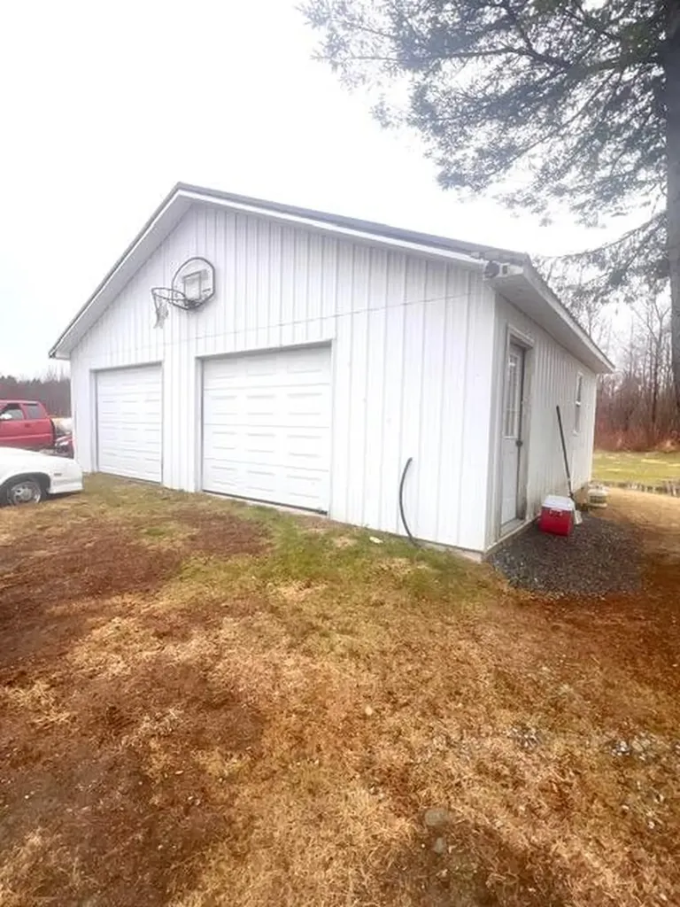1815 Bangor Road Linneus ME 04730