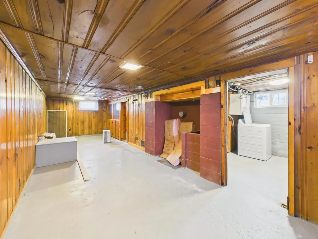 15 Glendale Road Caribou ME 04736