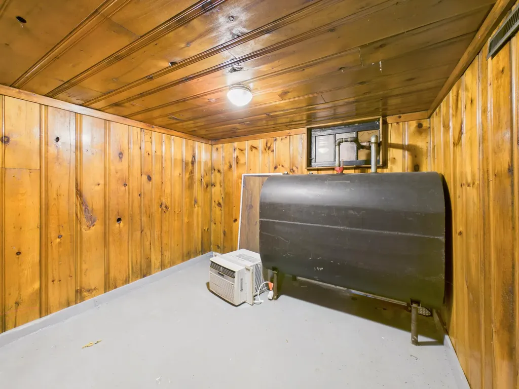 15 Glendale Road Caribou ME 04736