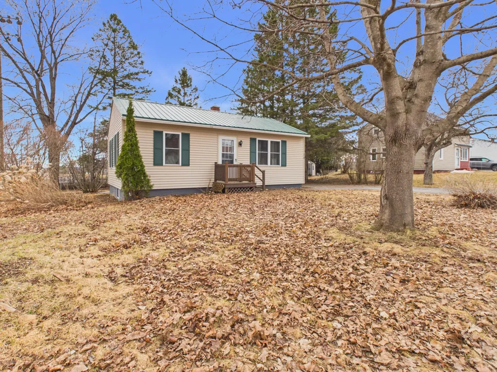 15 Glendale Road Caribou ME 04736