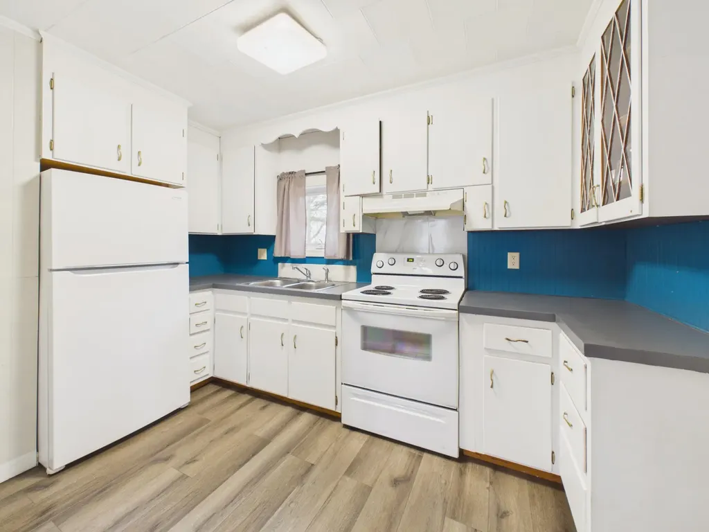 15 Glendale Road Caribou ME 04736