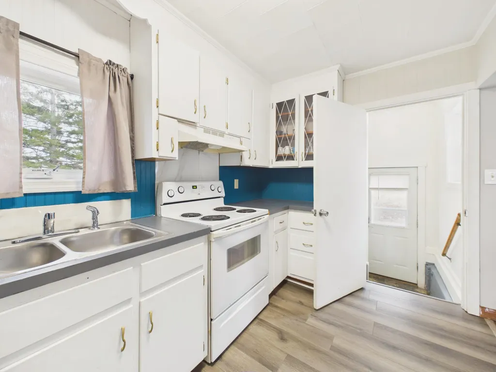15 Glendale Road Caribou ME 04736
