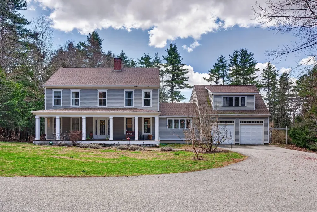 17 Richard Road Gorham ME 04038