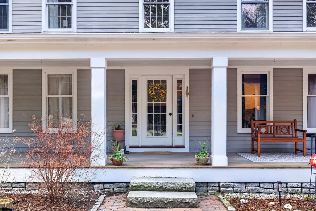 17 Richard Road Gorham ME 04038