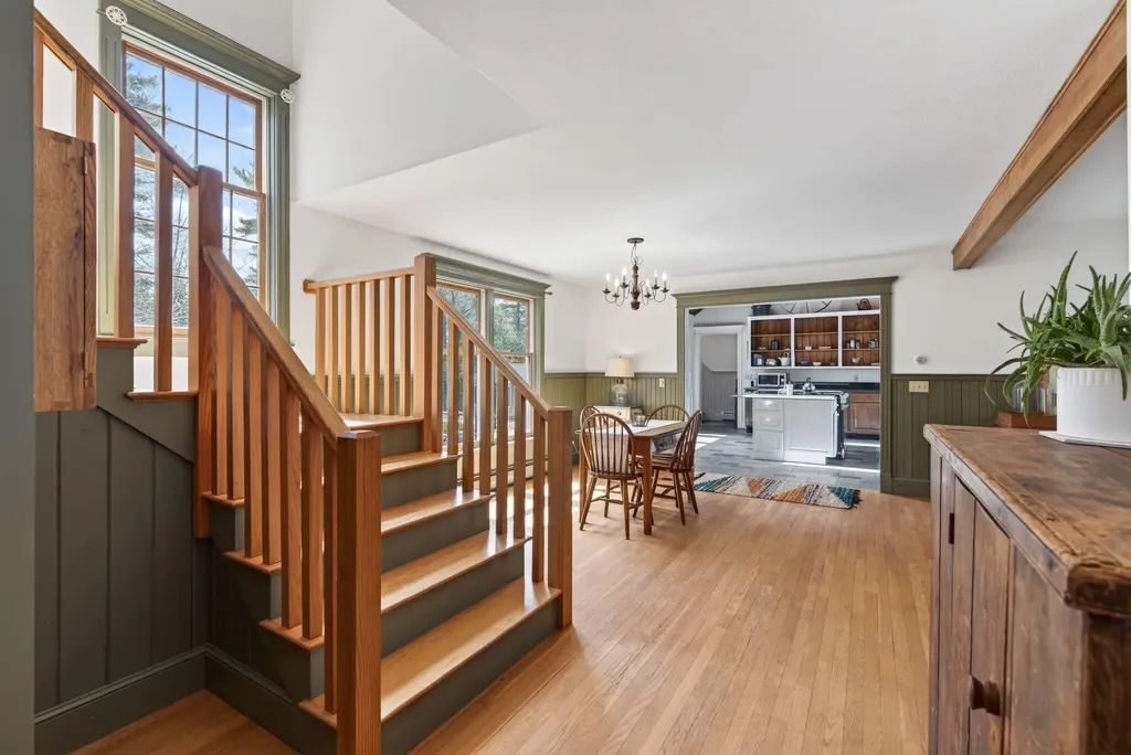 17 Richard Road Gorham ME 04038
