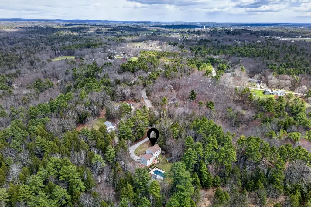17 Richard Road Gorham ME 04038