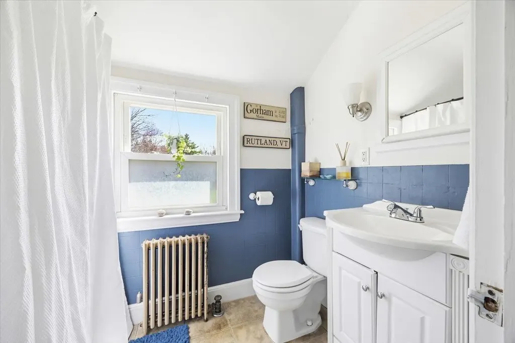 42 Narragansett Street Gorham ME 04038