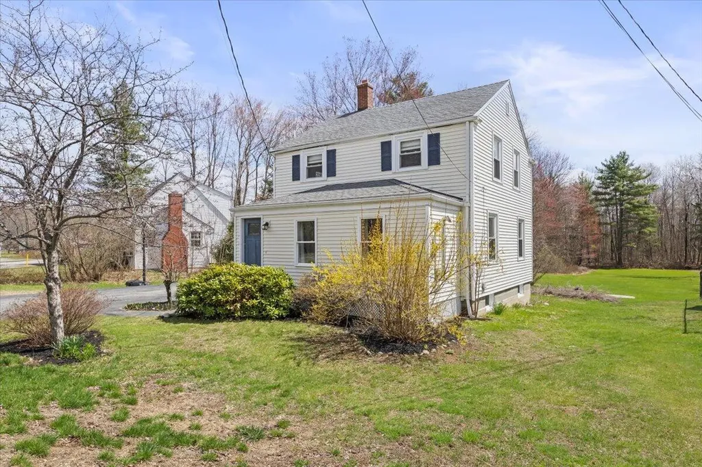 42 Narragansett Street Gorham ME 04038