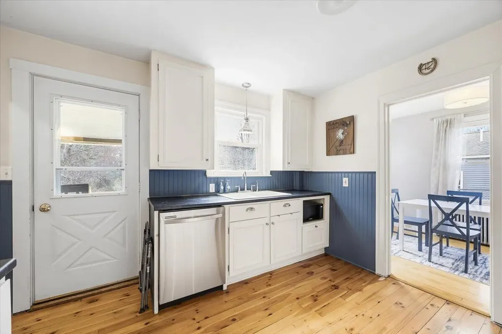 42 Narragansett Street Gorham ME 04038
