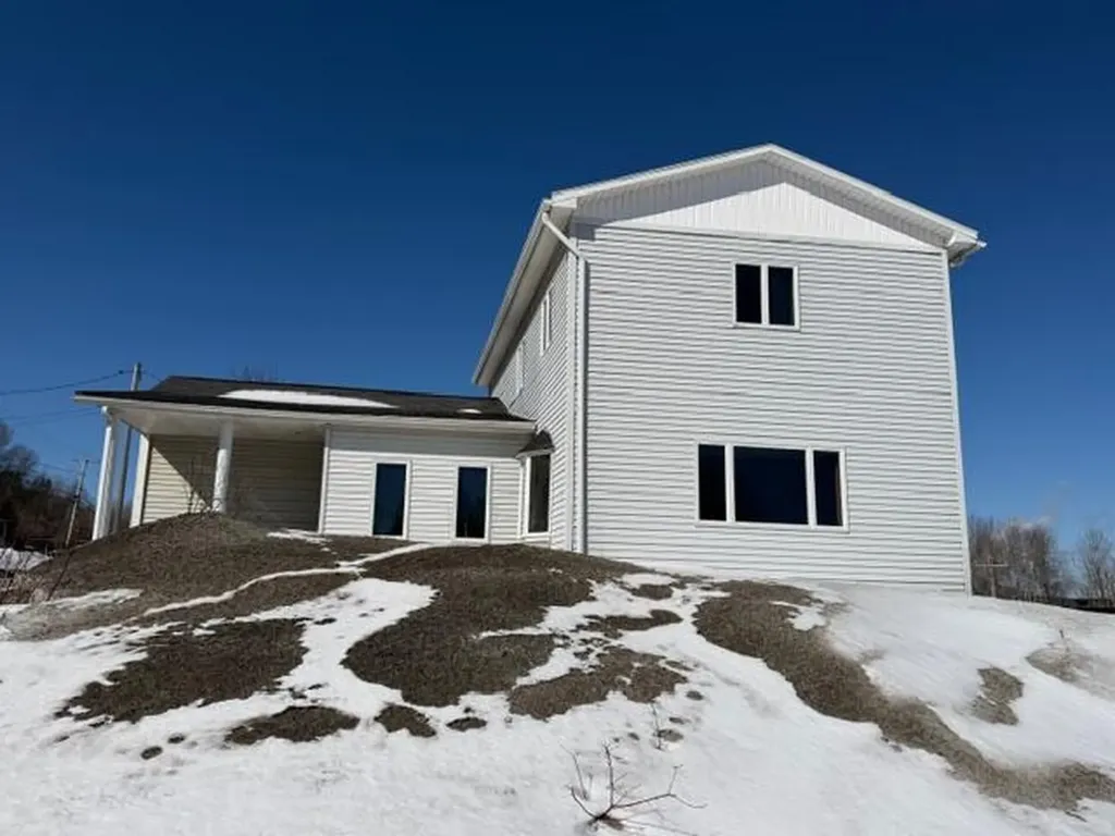 586 Main Street Madawaska ME 04756