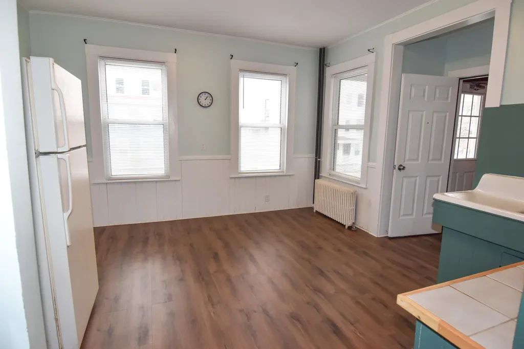 86 Fourth Street Auburn ME 04210