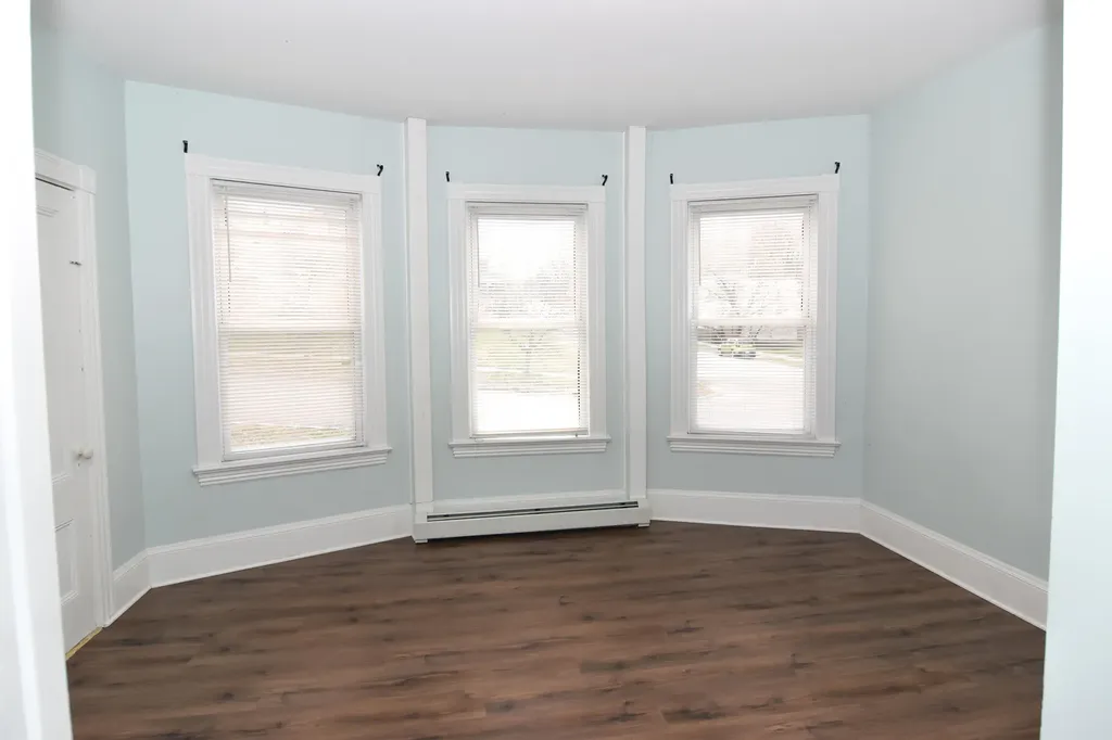86 Fourth Street Auburn ME 04210
