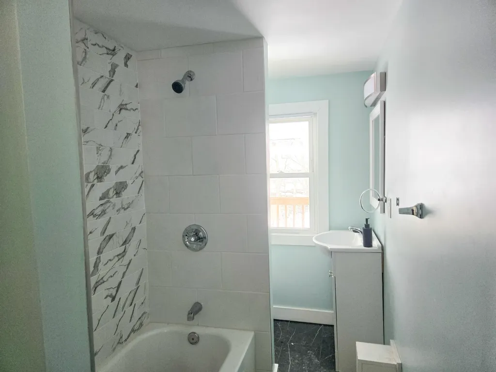 86 Fourth Street Auburn ME 04210