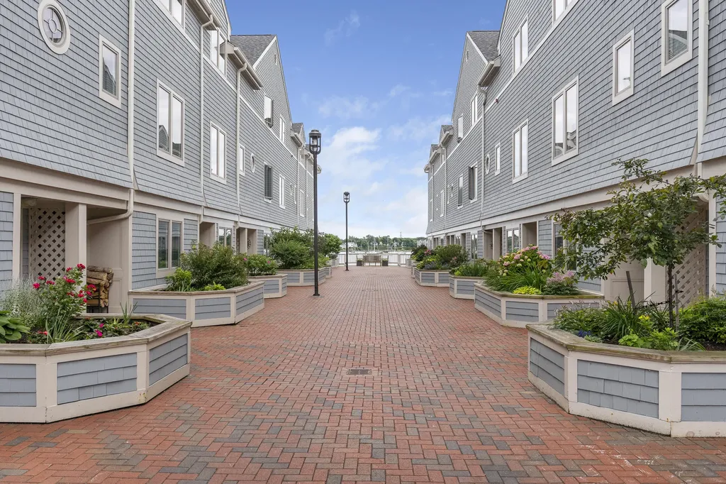 603 Chandler's Wharf Portland ME 04101