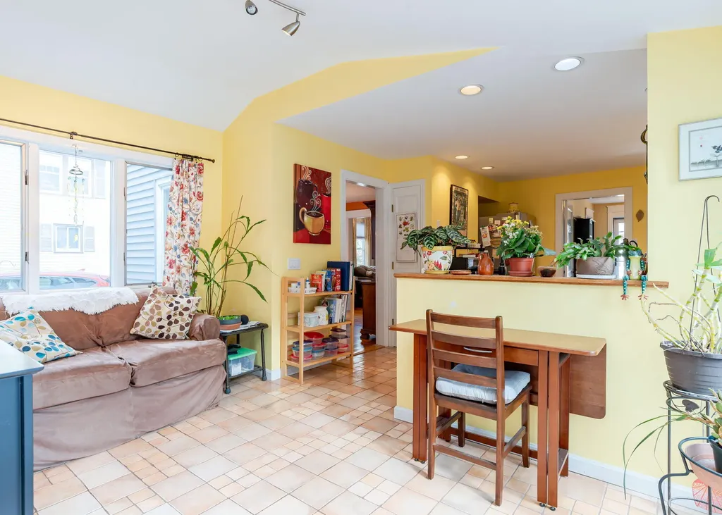 17 Belfort Street Portland ME 04103