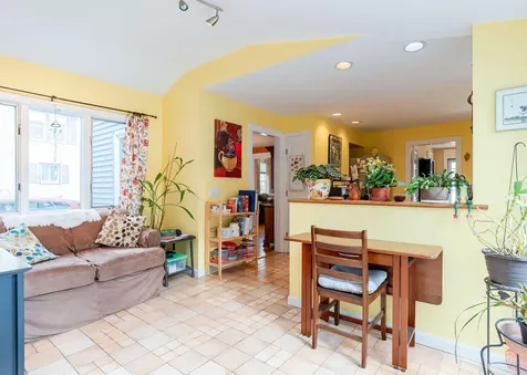 17 Belfort Street Portland ME 04103