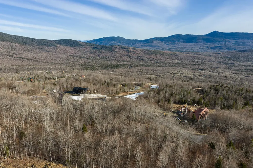 8122 Sawtooth Road Carrabassett Valley ME 04947