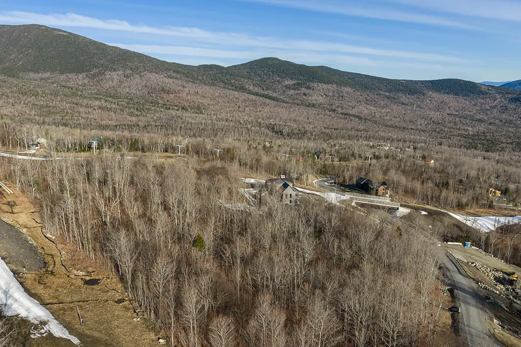 8122 Sawtooth Road Carrabassett Valley ME 04947