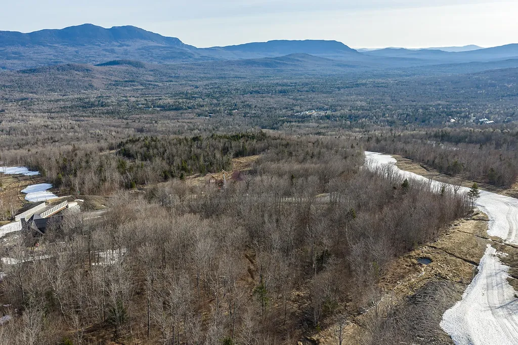 8122 Sawtooth Road Carrabassett Valley ME 04947