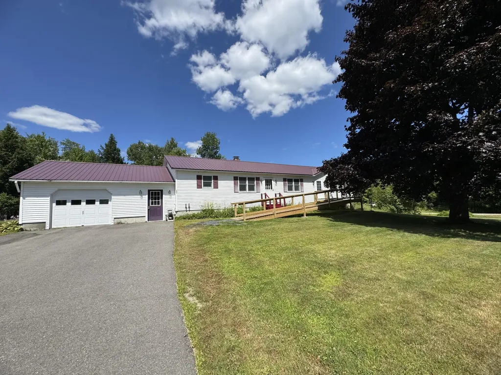 92 Athens Road Harmony ME 04942