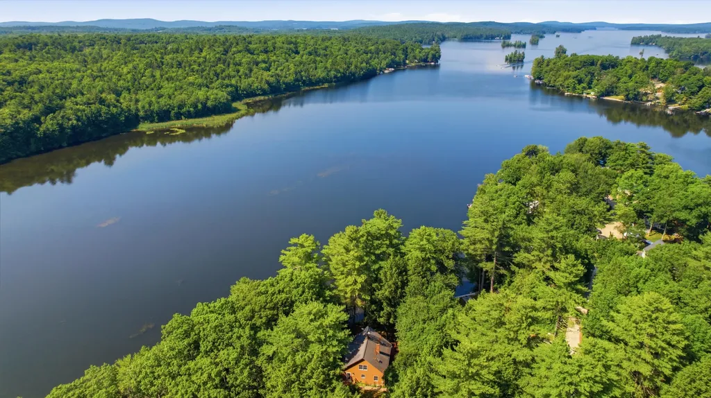 19 Rocky Point Road Monmouth ME 04259