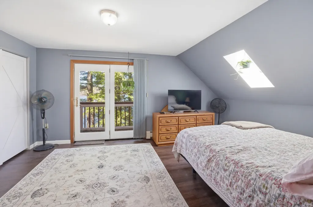 19 Rocky Point Road Monmouth ME 04259