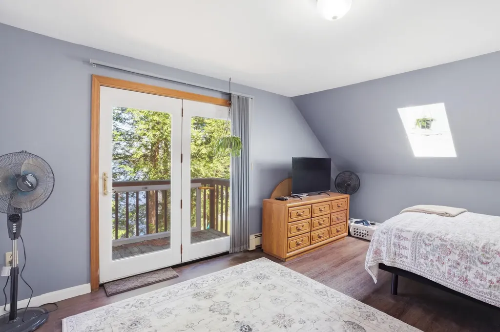 19 Rocky Point Road Monmouth ME 04259