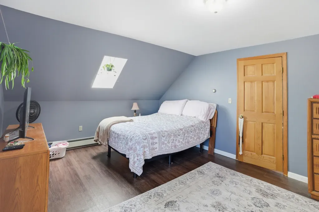 19 Rocky Point Road Monmouth ME 04259