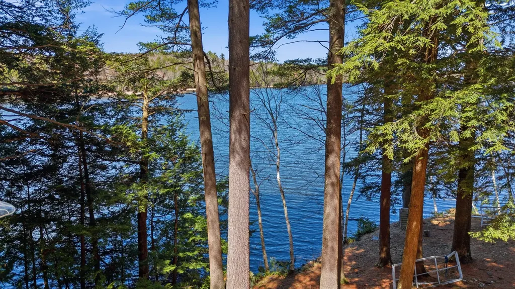 19 Rocky Point Road Monmouth ME 04259