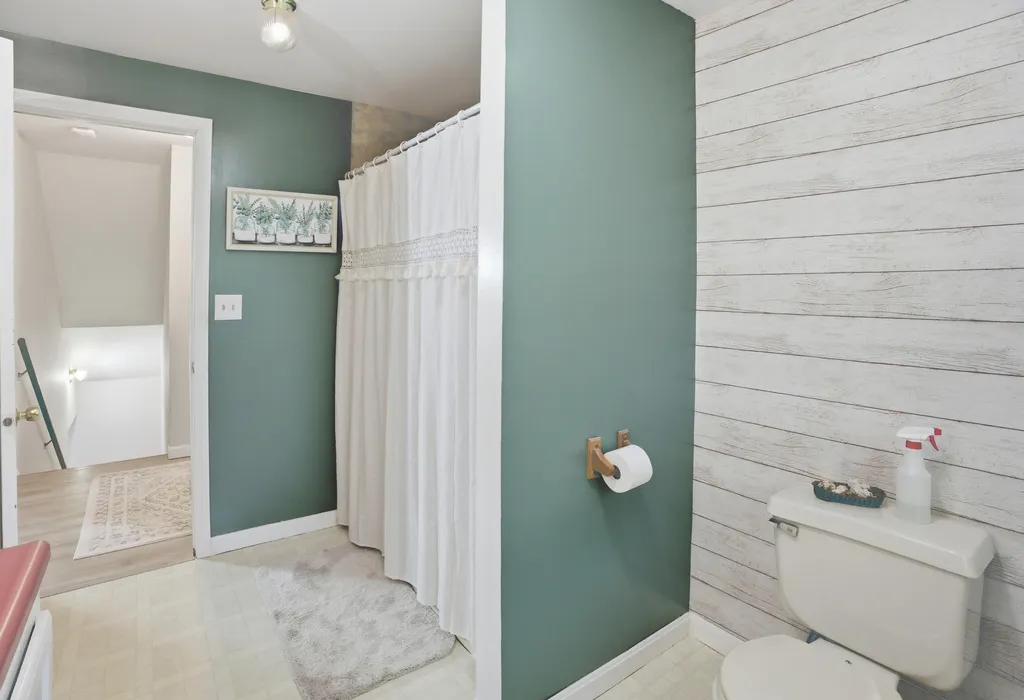 19 Rocky Point Road Monmouth ME 04259