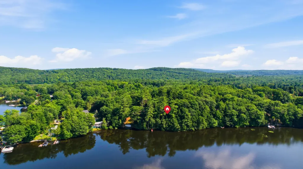19 Rocky Point Road Monmouth ME 04259